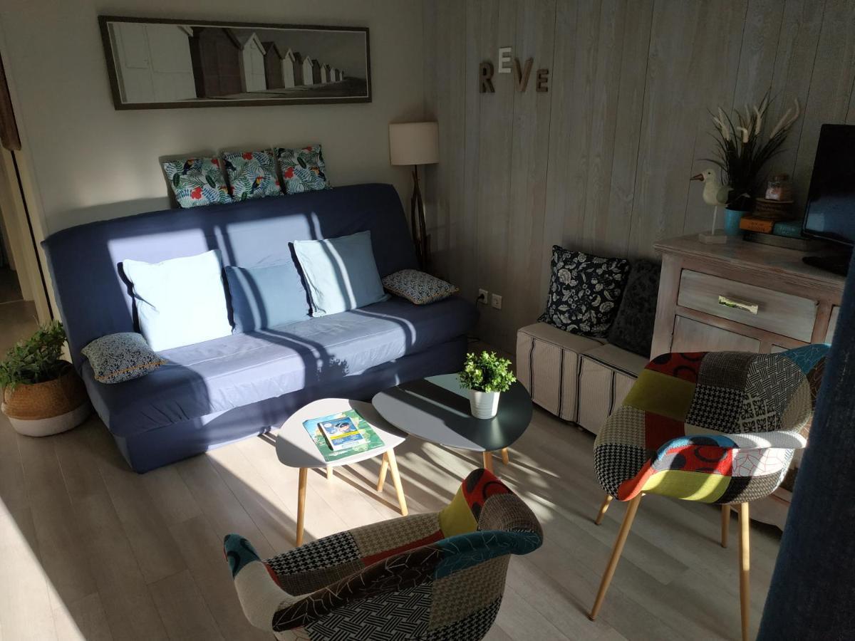 Charmant Appartement A 350M De La Plage Et Du Port Фрежюс Экстерьер фото
